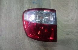 Стоп-сигнал Toyota Ipsum 2006 8156044070 ACM21 2AZ-FE, задний левый