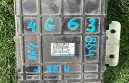 Блок управления двигателем Mitsubishi MR578009 4G63