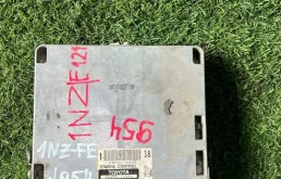 Блок управления двигателем Toyota Corolla Fielder 8966113050 NZE121 1NZFE