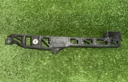 Крепление бампера Mazda Axela 2006 BN8V50151 BK5P ZY-VE, переднее правое
