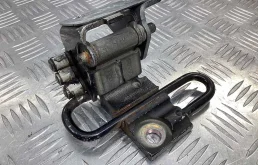 Петля двери передней правой Volkswagen Golf Golf IV (1J) 1997-2004 2002 1,9 TDi Дизель МКПП 5ст. Хэтчбек 3дв.