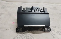 Пепельница Audi Q5 2014 8K0857951C 8R CNCD