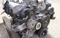 Двигатель без навесного для Mitsubishi Pajero 2010 года на фотографиях