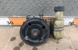 Насос ГУР Mazda CX-7 2007 EG2132650B L33E02300F