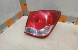 Фонарь задний правый Chevrolet Cruze 2012 J300