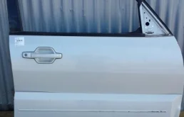 Дверь Mitsubishi Pajero 4 2006-2019