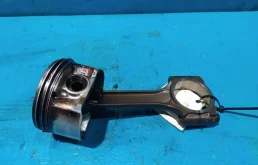 Поршень с шатуном Nissan X-Trail T31, Qashqai J10 2007-2014