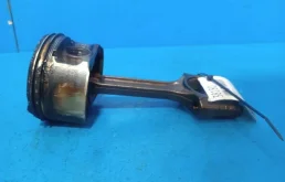 Поршень с шатуном Nissan Qashqai J10, X-Trail T31 2007-2014
