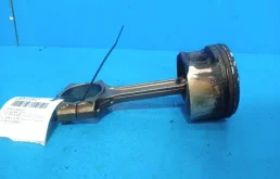 Поршень с шатуном Nissan Qashqai J10, X-Trail T31 2007-2014