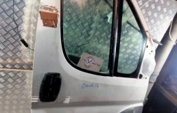 Дверь передняя правая Citroen Jumper