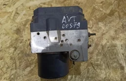 Блок ABS Mitsubishi L200 4670A484