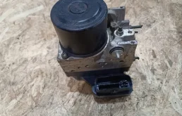 Блок ABS Mitsubishi L200 4670A484