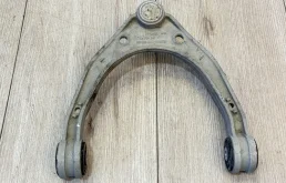 Рычаг поперечный VW Touareg 1 2003-2010 7L