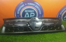 Решетка радиатора RENAULT DUSTER 2015-2021