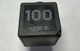 Реле Volkswagen 7M0951253A