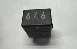 Реле Volkswagen 4H0951253C