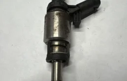 Форсунка топливная Volkswagen 06H906036H