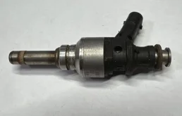 Форсунка топливная Volkswagen 06E906036K