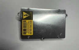 Блок управления газоразрядной лампой AUDI 4E0907476, передний