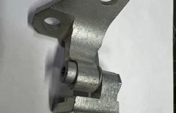 Петля двери VAG 1K0831401N, левая