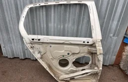 Дверь боковая Volkswagen Golf 5 1K6833302AA 1K, задняя правая