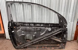 Дверь боковая Volkswagen Golf 5 1K3831302AB 1K, правая