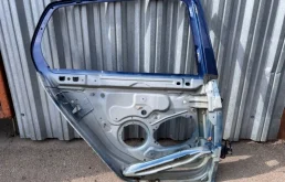 Дверь боковая Volkswagen Golf 5 2004-2009 1K6833302AA 1K, задняя правая