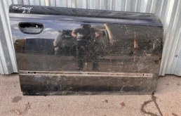 Дверь боковая Audi A4 2005-2008 8E0831052L 8E, передняя правая