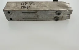 Кронштейн усилителя бампера Audi A6 2005-2010 4F0807134 4F, передний правый