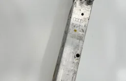 Кронштейн усилителя бампера Audi A4 2007-2015 8K0807331B 8K, задний левый