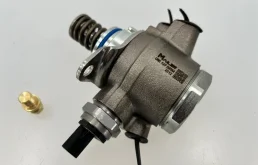 Насос топливный (ТНВД) Audi 06E127025AC