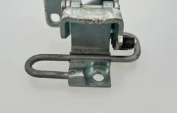 Петля двери Volkswagen Golf 5 1K0831411Q, передняя левая