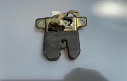Замок багажника Audi A6 4B5827505B01C 4B