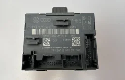 Блок управления дверьми Audi 8K0959793E