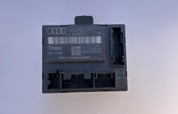 Блок управления дверьми Audi A6 4F0959792C 4F