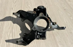 Кулак поворотный VAG 1K0407255T, передний левый