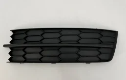Решетка в бампер Skoda Rapid 5JA8073679B9 5J, передняя левая