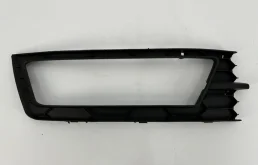 Решетка в бампер Skoda Rapid 5JA8076829B9 5J, передняя правая