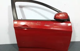 ДВЕРЬ HYUNDAI ACCENT SOLARIS 760044L000 ПЕРЕДНЯЯ ПРАВАЯ красный P012