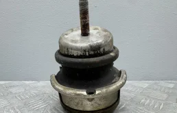 Подушка двигателя Lexus LS430 UCF30 UCF31