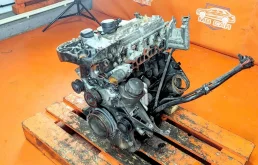 Двигатель дизельный Mercedes-Benz