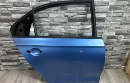 Дверь задняя правая Skoda Rapid 2014 5JA833052B