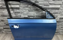 Дверь передняя правая Skoda Rapid 2014 5JA831052B
