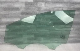 Стекло двери передней левой FORD Focus 2012 1742302 3 PNDA