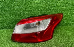 Фонарь задний правый FORD Focus 2012 1863057 3