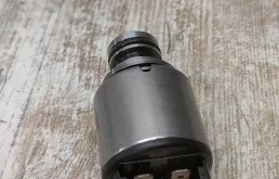 [Б/У] Клапан электромагнитный VAG VAG 01V927333