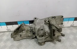 [Б/У] Кронштейн генератора VW Passat VAG 06B903141H