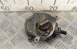 [Б/У] Насос вакуумный Audi A4 B7 2005-2007, Audi A6 C6,4F 2004-2011, Audi A8 4E 2002-2010 VAG 06E145100D