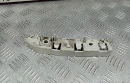 [Б/У] Кронштейн переднего бампера правый FORD 1718730