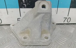 [Б/У] Кронштейн двигателя правый BMW F01/F02/F06 BMW 22116775904